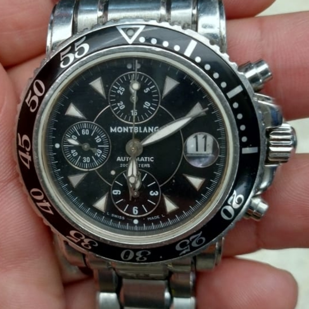 Montblanc Black and Silver Dive Watch